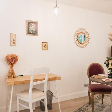 The French Boudoir Apartamento Épernay Exterior foto