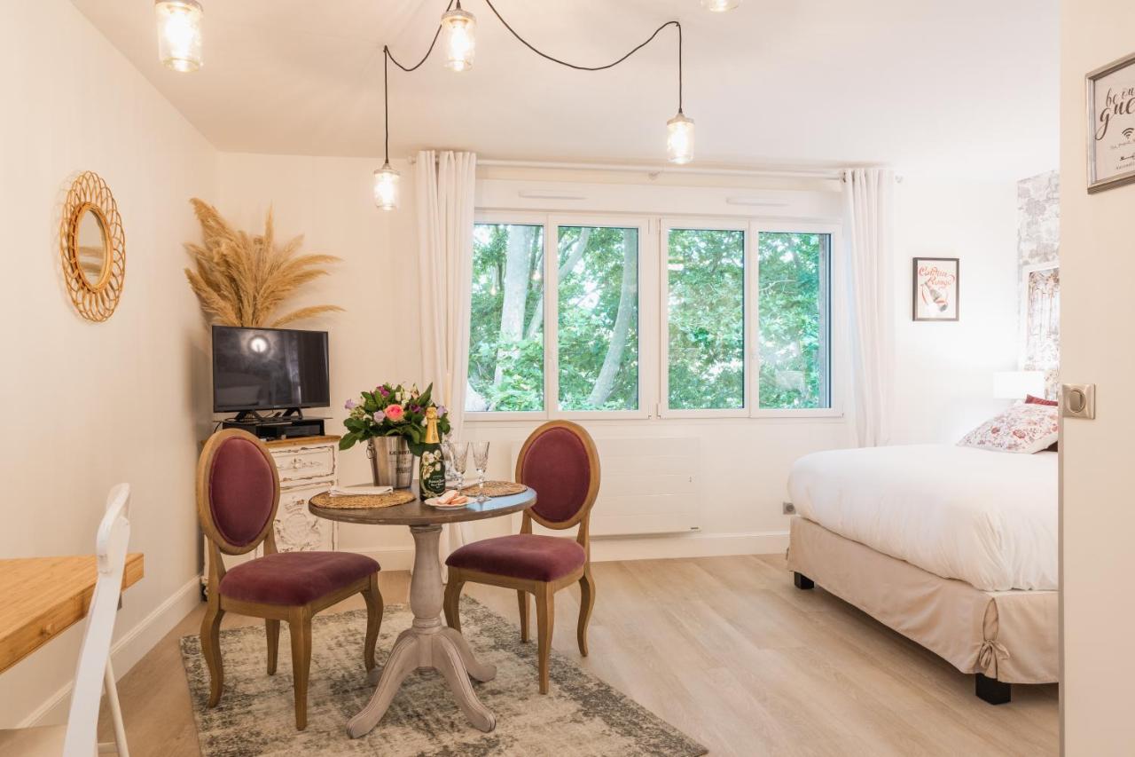 The French Boudoir Apartamento Épernay Exterior foto