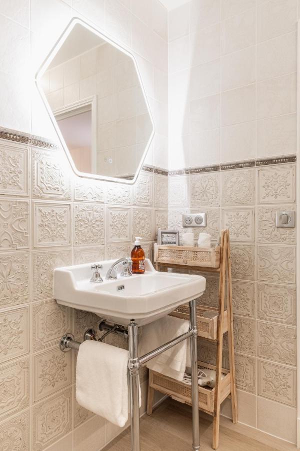 The French Boudoir Apartamento Épernay Exterior foto